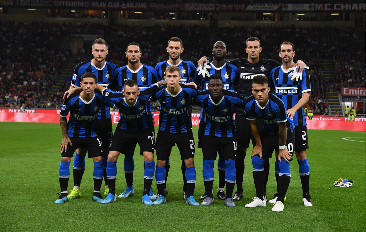 2025LPL全明星颁奖：Tarzan独获三奖，AL年度最佳俱乐部（2025LPL全明星颁奖礼：Tarzan包揽三项大奖，AL荣膺年度最佳俱乐部）