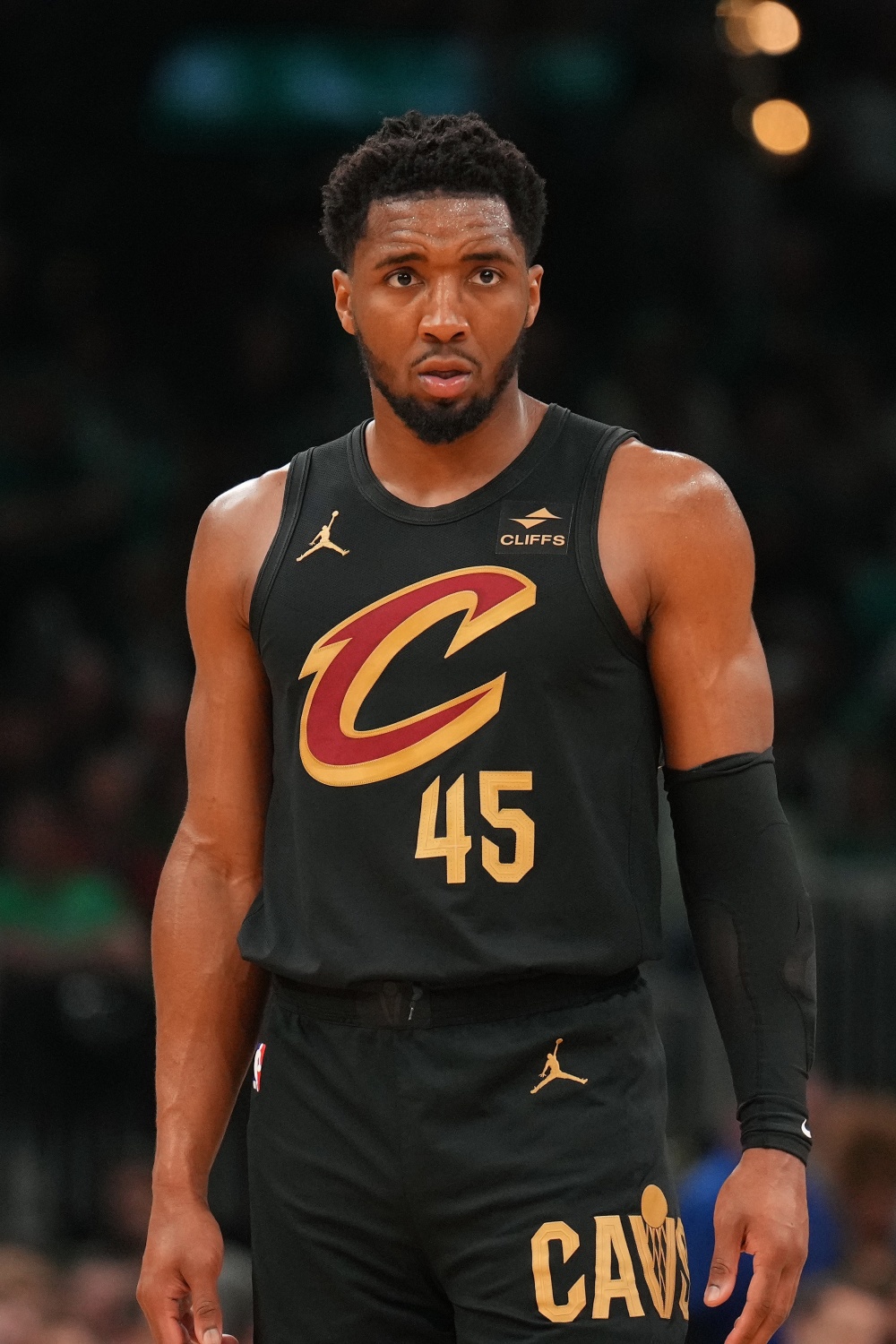 亚冠精英联赛积分榜：中超3队5轮过后齐聚倒三，海港1分垫底（亚冠精英联赛第五轮后积分榜：中超三队包揽后三位，海港仅1分垫底）