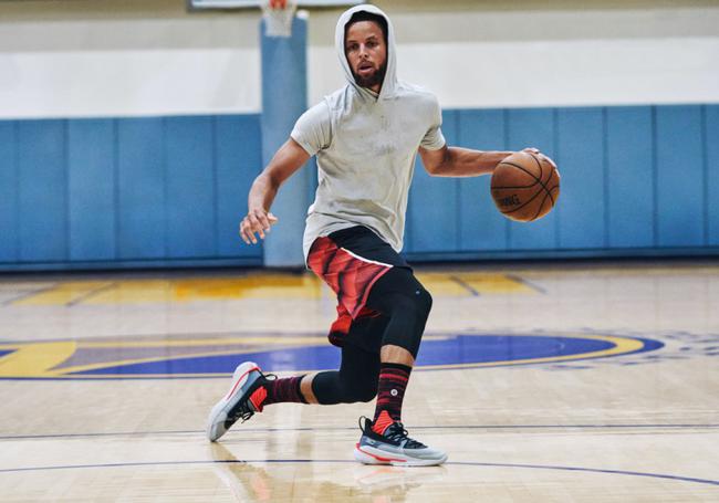 穆帅的本菲卡1米98门将受到英超球队关注，售价在4000万欧元（英超球队盯上穆帅麾下本菲卡1米98门将，标价约4000万欧元）