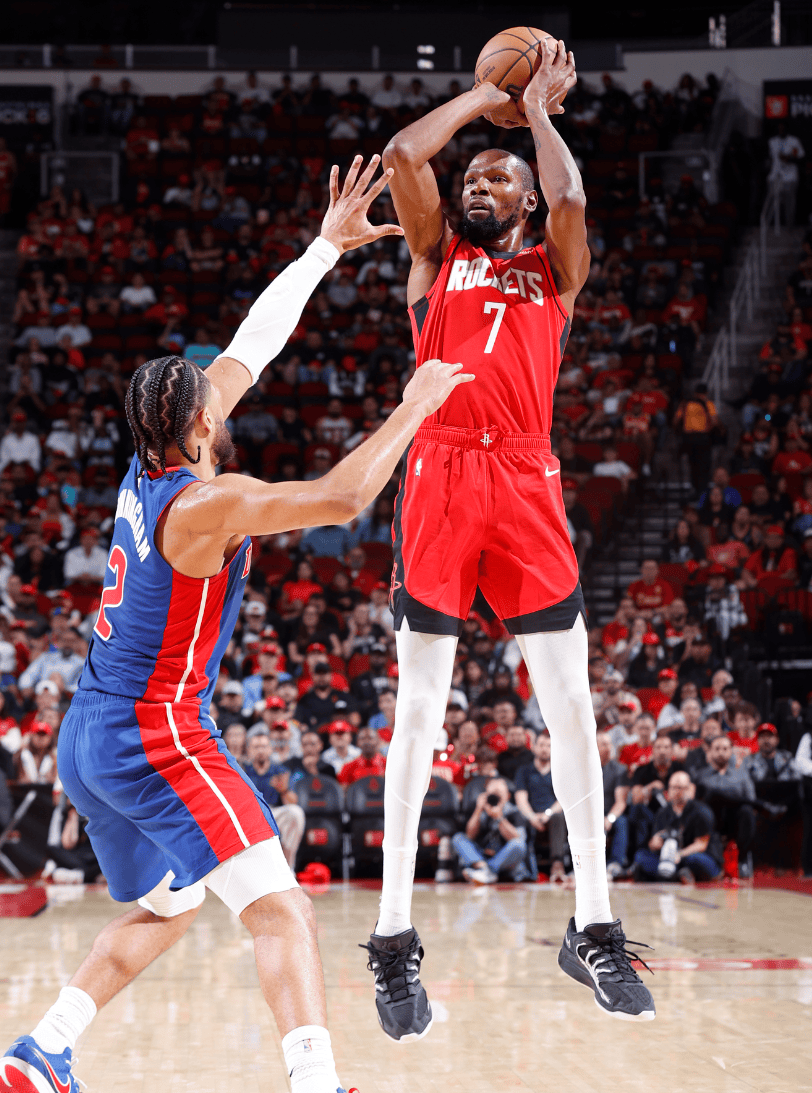 阿斯：巴萨和拜仁都有意桑托斯后卫索萨，后者被誉为新马塞洛（阿斯报：巴萨、拜仁有意引进桑托斯后卫索萨，被称新马塞洛）