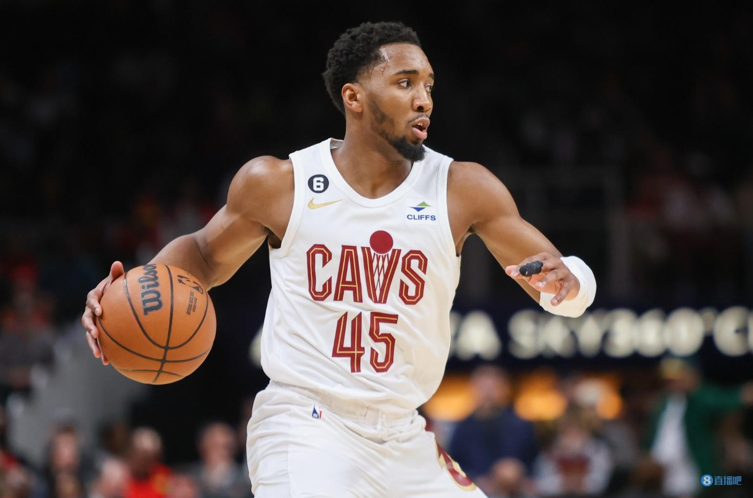 米体：米兰双雄均有意铃木彩艳，帕尔马要价2000万欧（米体：米兰城双雄争夺铃木彩艳，帕尔马标价2000万欧元）