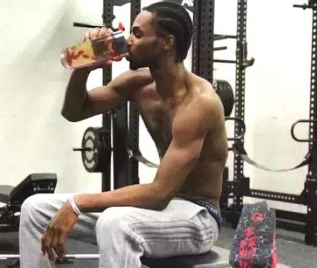 詹姆斯关键时刻稳住节奏（生死时刻詹姆斯掌控比赛节奏）