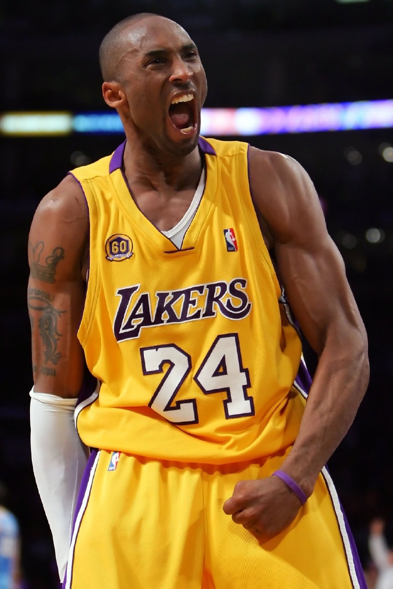 公牛伤病报告：科比·怀特&赫尔特、武切维奇今日可出战（公牛伤情更新：科比·怀特、赫尔特与武切维奇今日均可出战）