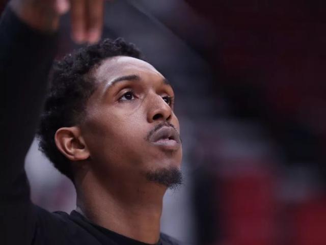 杨瀚森新秀赛季的亮眼表现（杨瀚森在新秀赛季的高光表现）