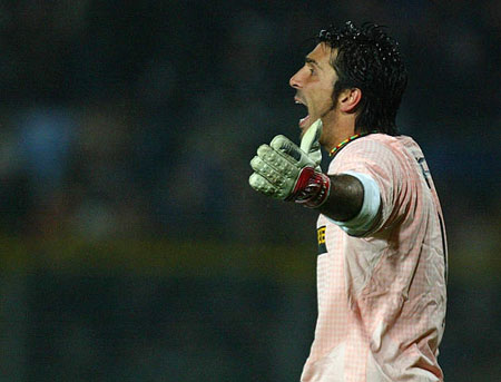 意天空：阿切尔比至少缺阵一个月，恰20伤势不重接受每日评估（意天空：阿切尔比至少休战一月，恰20伤势轻微每日评估）