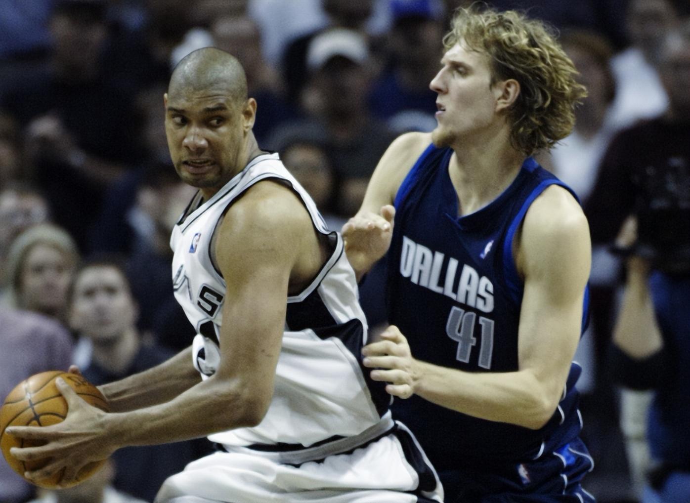 波媒：多特、阿贾克斯现场考察波兰边锋皮耶图谢夫斯基（据波兰媒体：多特蒙德与阿贾克斯赴现场考察波兰边锋皮耶图谢夫斯基）