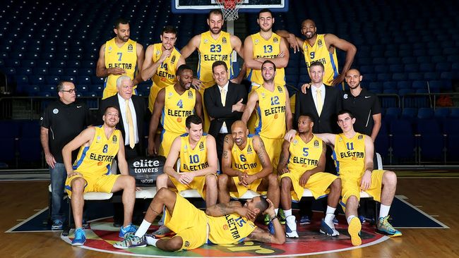 FC26美丽足球：维蒂尼亚、德容领衔，金外脚背夸雷斯马在列（FC26美丽足球：德容携维蒂尼亚领衔，外脚背大师夸雷斯马入选）