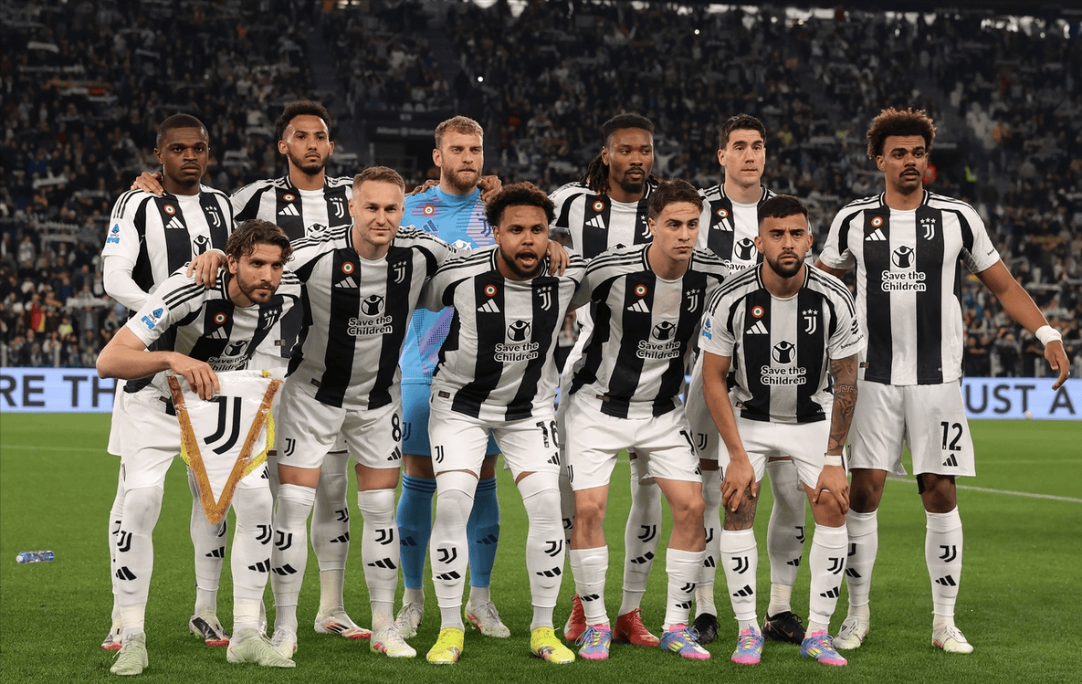 “梅” 开新章！迈阿密加冕MLS总冠军，快来领你的荣耀挂件！（梅西开新篇章！迈阿密夺得MLS总冠军，荣耀挂件等你来拿）