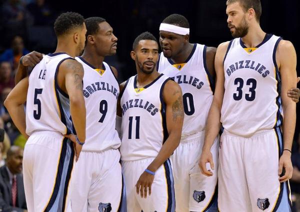 意媒：拉比奥有望在米兰德比中首发，圣地亚哥进入替补席（意媒：拉比奥或将米兰德比首发，圣地亚哥预计列替补）