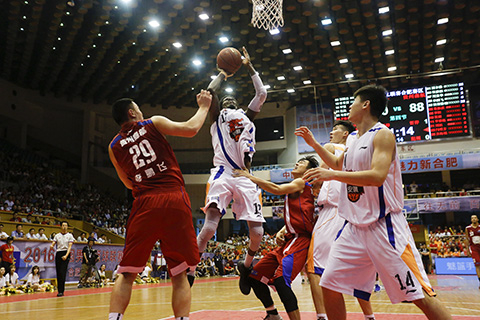 点球大战十人温哥华白浪6-5洛杉矶晋级四强，孙兴慜双响+失点（十人温哥华白浪点球6-5淘汰洛杉矶进四强，孙兴慜梅开二度且罚丢点球）