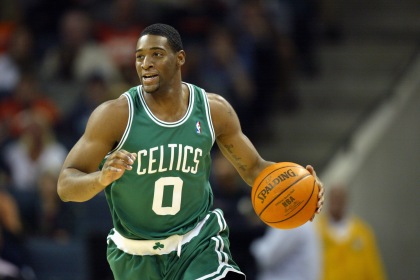 卡恩：阿隆索的体系足球需要特定球员，他的理念不适合皇马（卡恩：阿隆索的战术需特定人选，其理念与皇马不合拍）