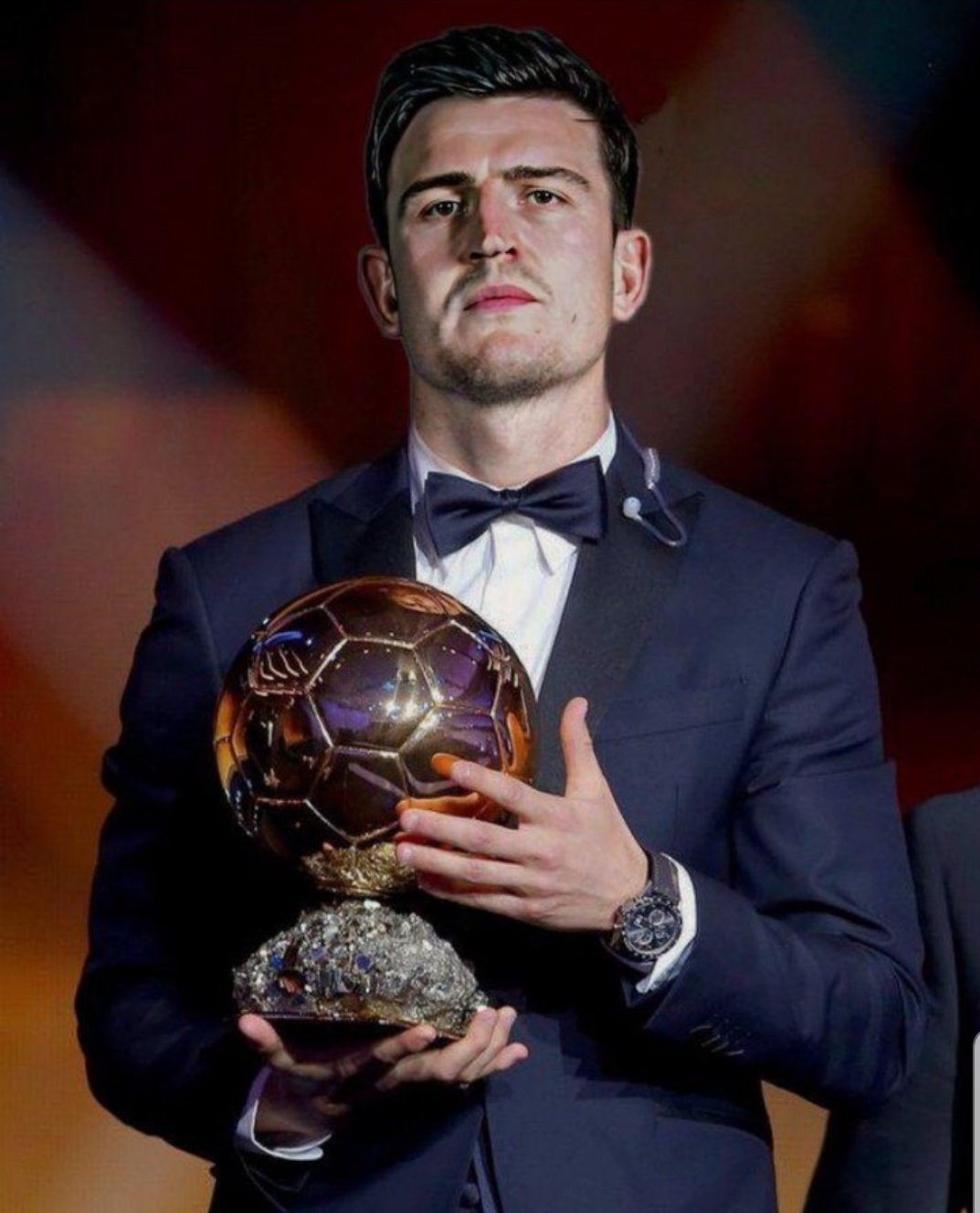 巴萨公布欧冠首发11人阵容迎战法兰克福（巴萨官宣欧冠战法兰克福首发11人名单）