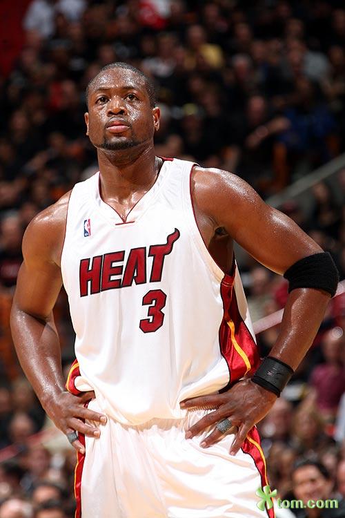 NBA球员专访：詹姆斯谈团队合作,（詹姆斯专访：谈球队协作之道）