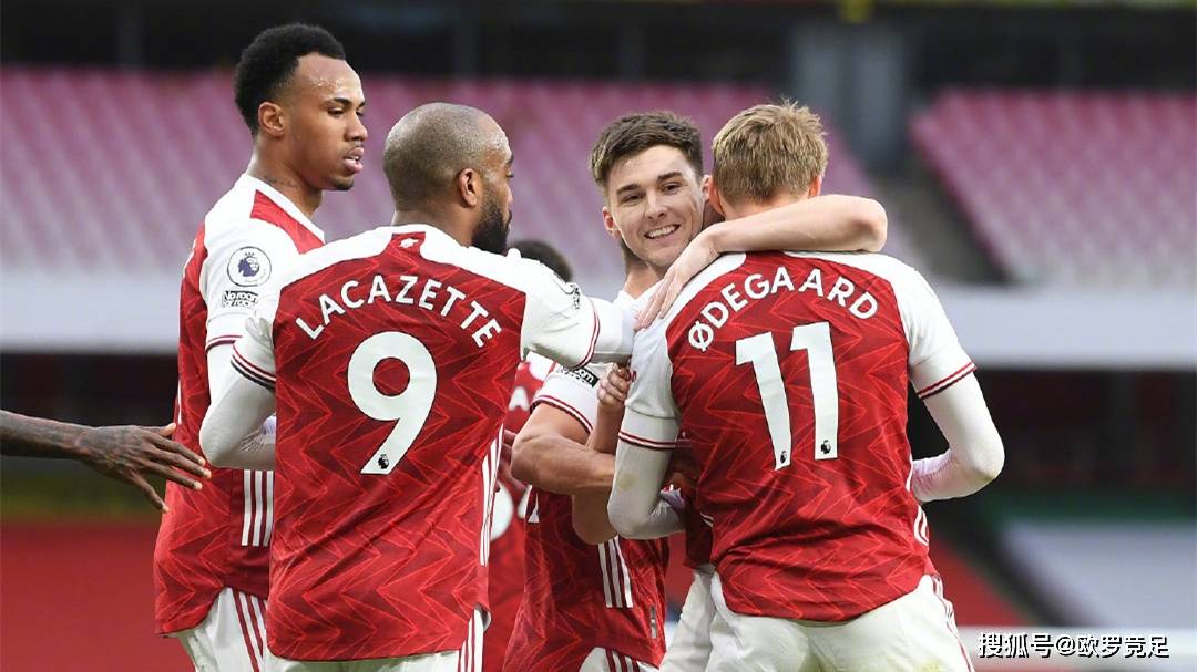 海港发文祝福奥斯卡：艰难时刻会过去，我们与功勋队长同在（海港声援奥斯卡：困境终将过去，功勋队长我们与你同在）