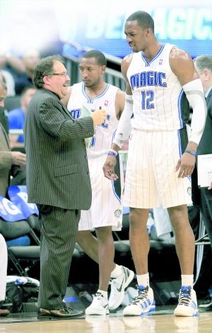 陈盈骏表现亮眼，替补登场贡献巨大（陈盈骏替补出场大放异彩，作用非凡）