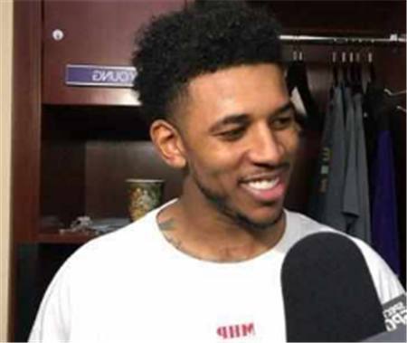 陈威：感谢主教练的高强度训练，我们越努力越幸运（陈威：感恩主帅高强度训练，付出越多，幸运越近）