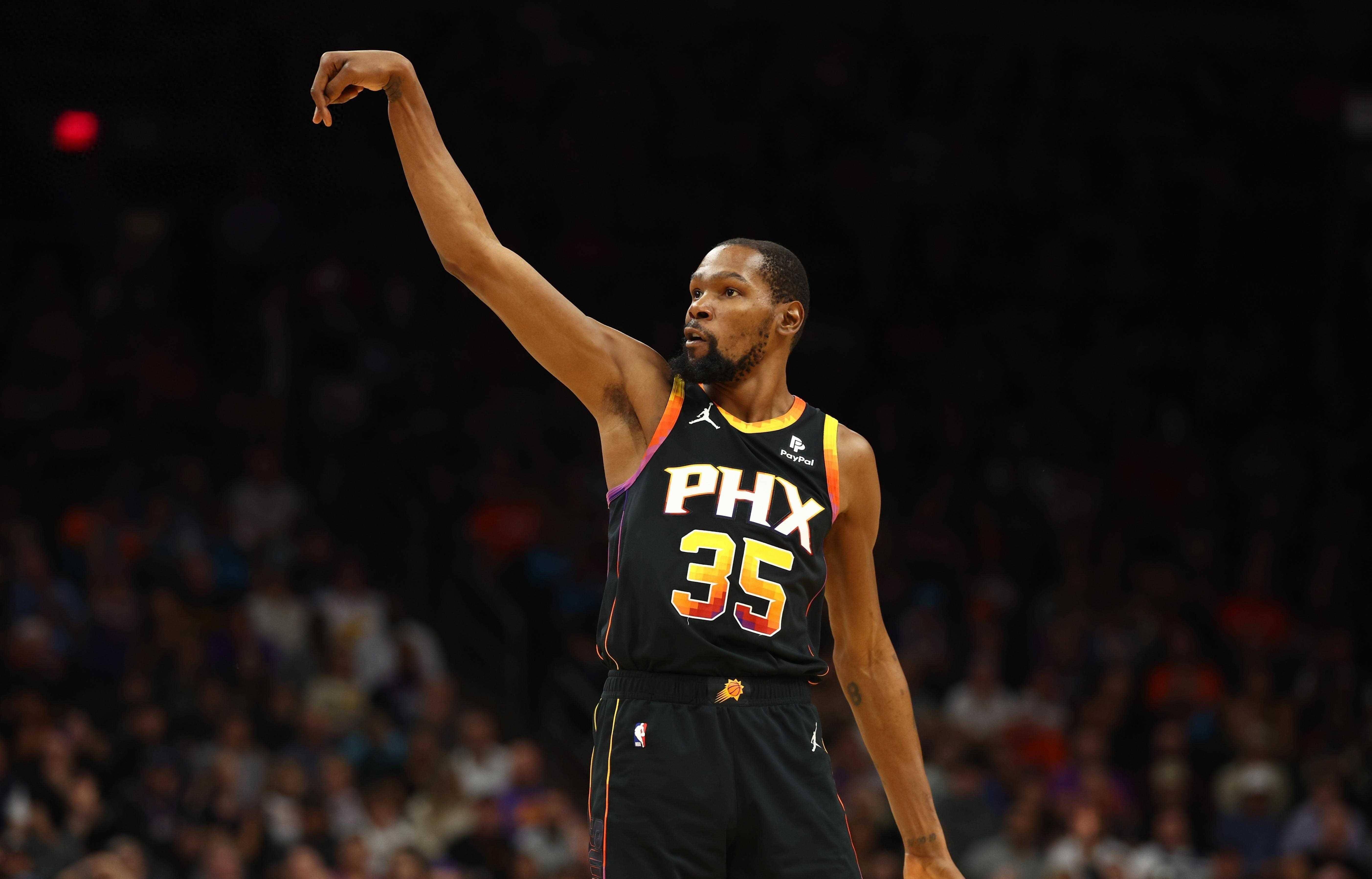 巴萨vs法兰克福：亚马尔、莱万、拉菲尼亚首发，特狮替补（巴萨对阵法兰克福：亚马尔、莱万、拉菲尼亚先发，特尔施特根替补）