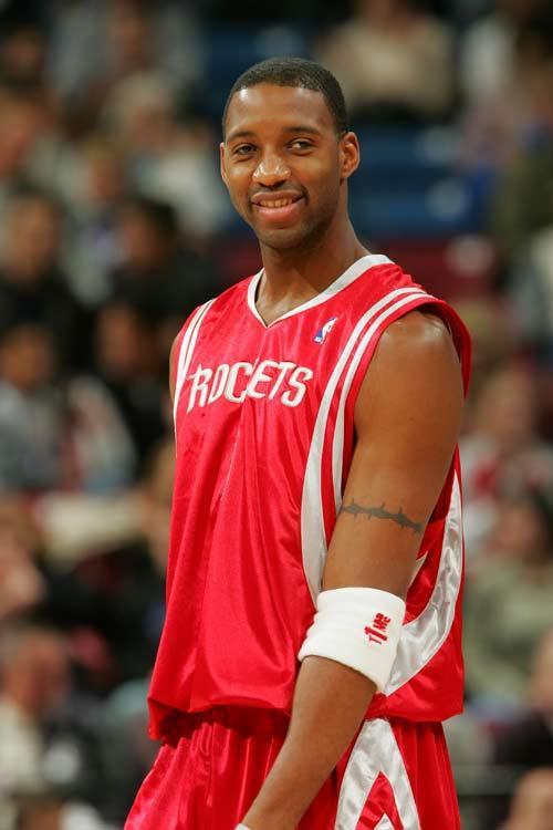 姆伯莫近7次代表喀麦隆出场，球队打进9球他一人直接参与5球（近7场代表喀麦隆出战，姆伯莫直接参与球队9球中的5球）