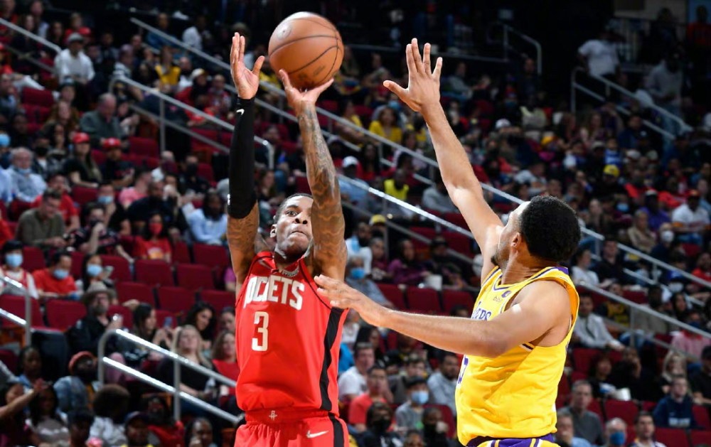 世亚预前瞻：伊拉克坐镇魔鬼主场，阿联酋锋线遭遇伤情（世预赛亚区前瞻：伊拉克魔鬼主场坐镇，阿联酋锋线伤病缠身）