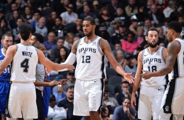 2025巴西球队战南解13：红黑击败大绿，夺队史第四冠（2025巴西球队征战南解13：红黑力克大绿，问鼎队史第4冠）